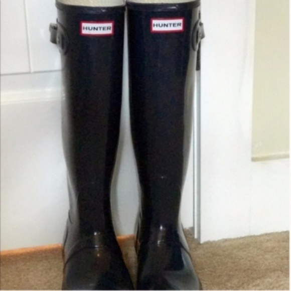 Hunter Original Tour Gloss Rain Boots in Navy - Picture 5 of 5
